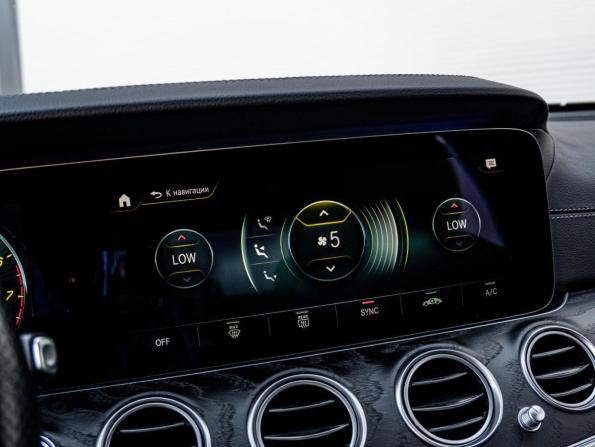 Mercedes-Benz E-Класс V (W213 S213 C238) Рестайлинг с пробегом 2021 года, цена 4 280 000 рублей, 105288 км, седан, Автокод Объявления