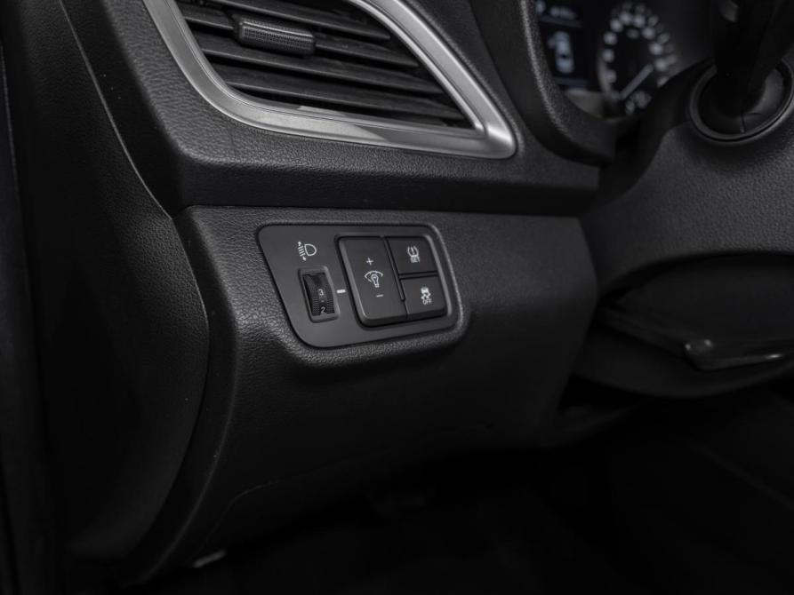Hyundai Solaris II Москва  - изображение 18