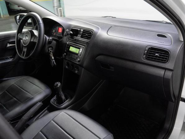 Volkswagen Polo V с пробегом 2014 года, цена 619 000 рублей, 253045 км, седан, Автокод Объявления