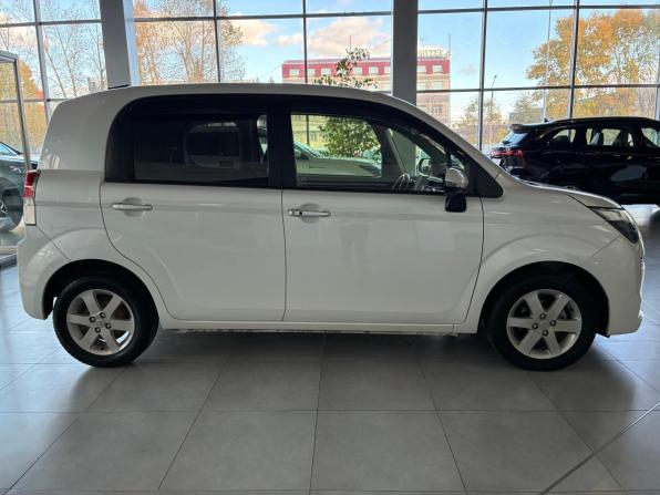 Toyota Spade с пробегом 2016 года, цена 899 000 рублей, 120371 км, минивэн, Автокод Объявления