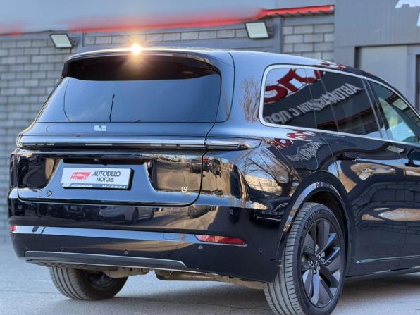 Li Auto (Lixiang) L9 I с пробегом 2024 года, цена 6 990 000 рублей, 9700 км, внедорожник, Автокод Объявления