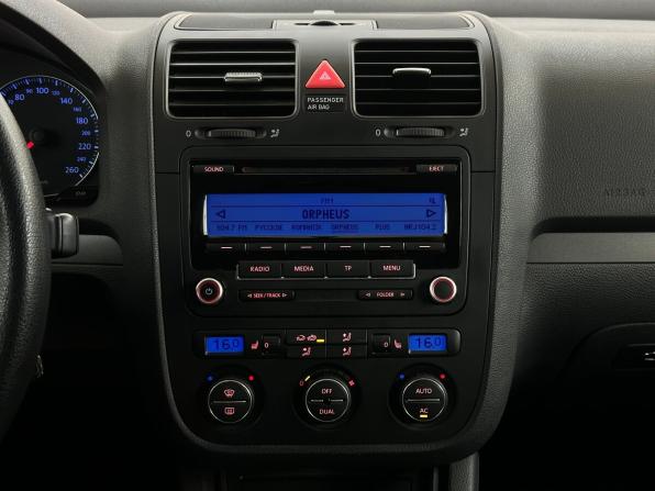 Volkswagen Jetta V с пробегом 2009 года, цена 890 000 рублей, 130341 км, седан, Автокод Объявления