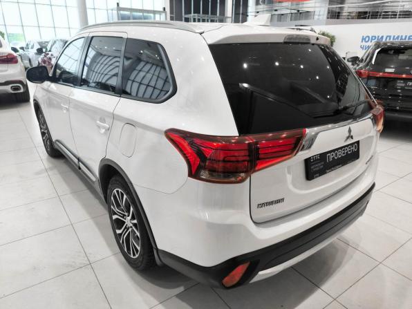 Mitsubishi Outlander III Рестайлинг 2 с пробегом 2018 года, цена 2 015 000 рублей, 128265 км, внедорожник, Автокод Объявления