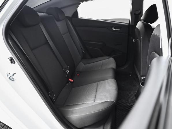 Hyundai Solaris II с пробегом 2018 года, цена 1 359 000 рублей, 51231 км, седан, Автокод Объявления