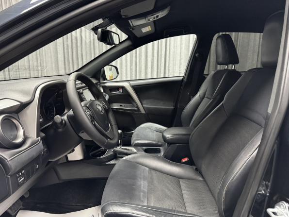 Toyota RAV4 IV (XA40) Рестайлинг с пробегом 2017 года, цена 2 300 000 рублей, 155954 км, внедорожник, Автокод Объявления