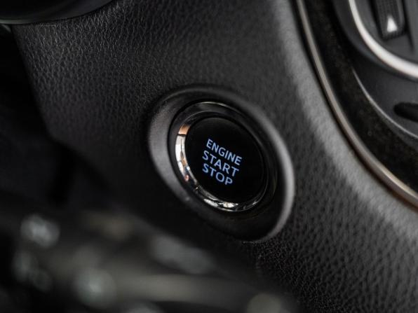Toyota C-HR I с пробегом 2019 года, цена 1 650 000 рублей, 96904 км, внедорожник, Автокод Объявления
