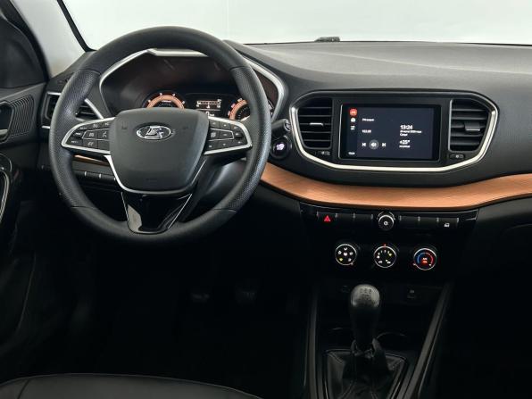 Lada (ВАЗ) Vesta I Рестайлинг (NG) с пробегом 2023 года, цена 1 360 000 рублей, 58038 км, седан, Автокод Объявления