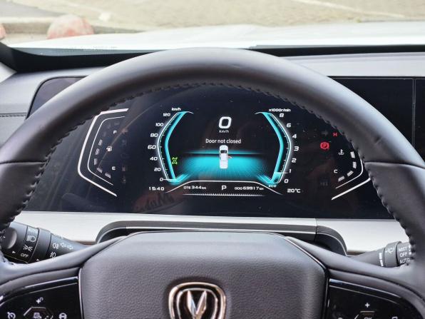 Changan Hunter Plus с пробегом 2023 года, цена 2 425 000 рублей, 69900 км, offers.body_type.unknown, Автокод Объявления