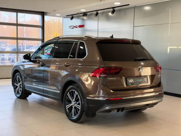 Volkswagen Tiguan II с пробегом 2017 года, цена 2 565 000 рублей, 149438 км, внедорожник, Автокод Объявления