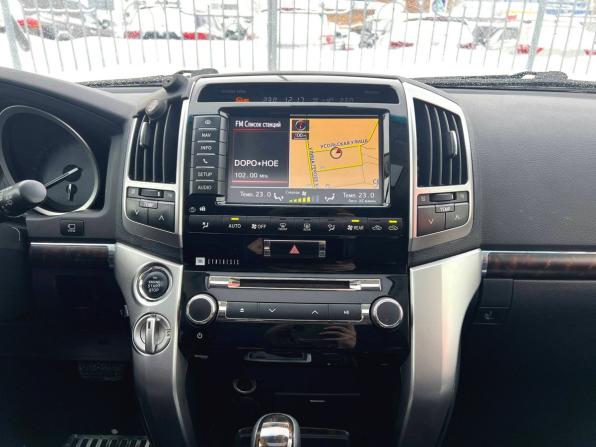 Toyota Land Cruiser 200 Series Рестайлинг 1 с пробегом 2013 года, цена 3 740 000 рублей, 286210 км, внедорожник, Автокод Объявления