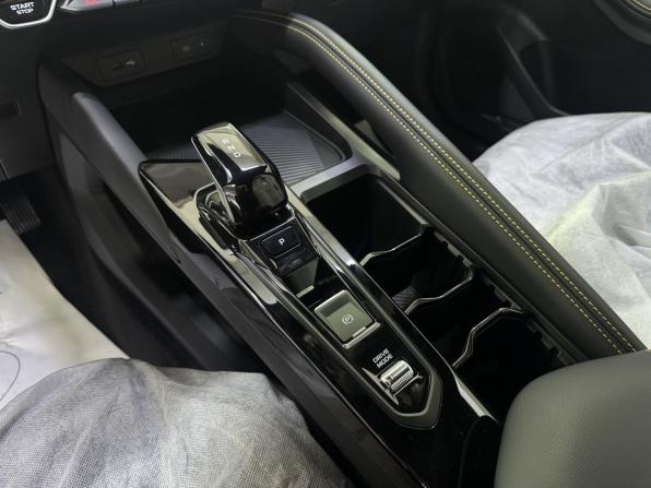 Geely Coolray I Рестайлинг с пробегом 2025 года, цена 2 400 000 рублей, 35 км, внедорожник, Автокод Объявления