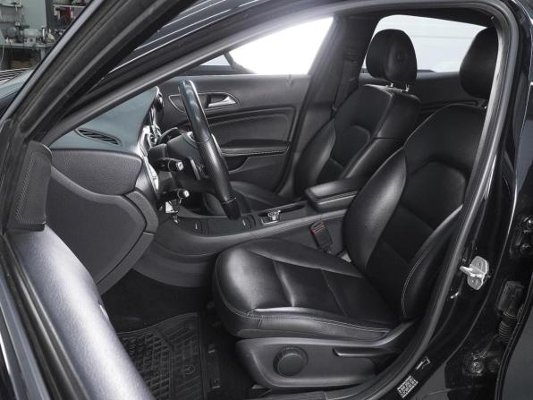Mercedes-Benz GLA I (X156) с пробегом 2015 года, цена 1 520 000 рублей, 284364 км, внедорожник, Автокод Объявления