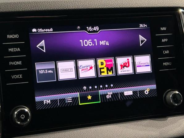 Skoda Karoq I с пробегом 2022 года, цена 2 850 000 рублей, 37000 км, внедорожник, Автокод Объявления