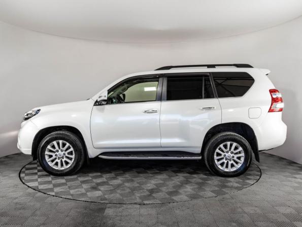 Toyota Land Cruiser Prado 150 Series Рестайлинг 1 с пробегом 2016 года, цена 2 549 000 рублей, 252305 км, внедорожник, Автокод Объявления