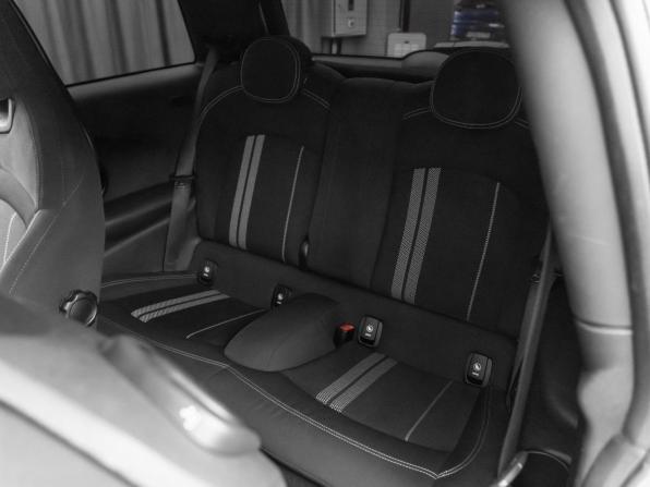 Mini Hatch III (F55/F56) с пробегом 2016 года, цена 2 680 000 рублей, 73290 км, хэтчбек, Автокод Объявления
