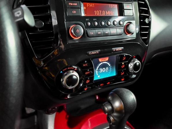 Nissan Juke I с пробегом 2012 года, цена 1 300 000 рублей, 43577 км, внедорожник, Автокод Объявления