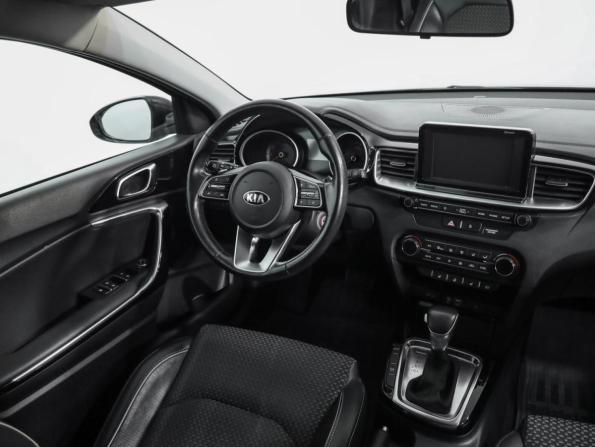 Kia Ceed III с пробегом 2018 года, цена 1 569 000 рублей, 112944 км, хэтчбек, Автокод Объявления