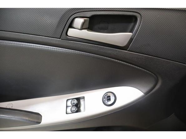 Hyundai Solaris I Рестайлинг с пробегом 2014 года, цена 849 000 рублей, 241601 км, седан, Автокод Объявления
