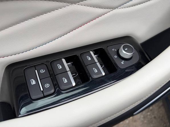 Geely Monjaro I с пробегом 2023 года, цена 2 895 000 рублей, 78000 км, внедорожник, Автокод Объявления