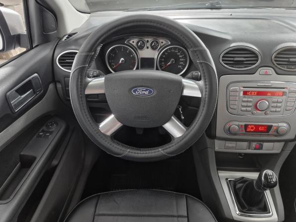 Ford Focus II Рестайлинг с пробегом 2008 года, цена 369 000 рублей, 339500 км, седан, Автокод Объявления