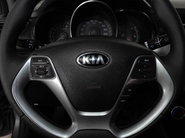 Kia Rio III Рестайлинг с пробегом 2017 года, цена 1 144 000 рублей, 118000 км, седан, Автокод Объявления