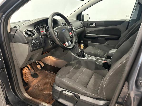 Ford Focus II Рестайлинг с пробегом 2011 года, цена 419 000 рублей, 308411 км, хэтчбек, Автокод Объявления
