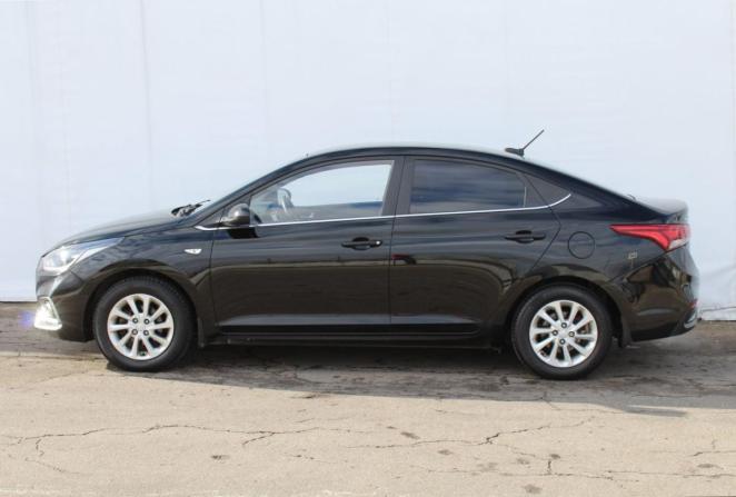 Hyundai Solaris I Рестайлинг с пробегом 2017 года, цена 1 355 000 рублей, 103257 км, седан, Автокод Объявления