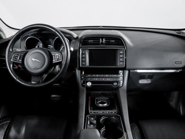 Jaguar F-Pace I с пробегом 2017 года, цена 2 750 000 рублей, 91848 км, внедорожник, Автокод Объявления