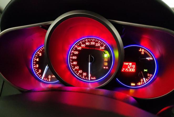 Mazda CX-7 I Рестайлинг с пробегом 2010 года, цена 880 000 рублей, 212000 км, внедорожник, Автокод Объявления