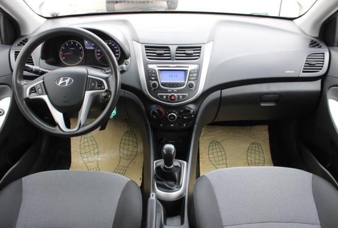 Hyundai Solaris I с пробегом 2012 года, цена 740 000 рублей, 208968 км, хэтчбек, Автокод Объявления