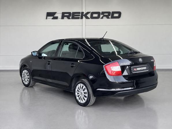 Skoda Rapid I с пробегом 2017 года, цена 1 349 000 рублей, 128000 км, лифтбек, Автокод Объявления