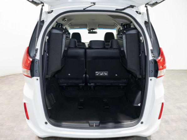 Honda Freed II с пробегом 2017 года, цена 1 570 000 рублей, 101114 км, компактвэн, Автокод Объявления