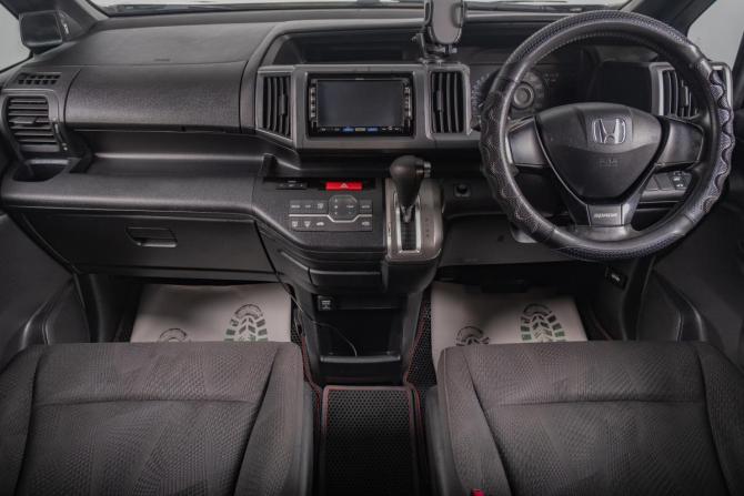 Honda Stepwgn IV с пробегом 2011 года, цена 1 459 000 рублей, 303000 км, минивэн, Автокод Объявления