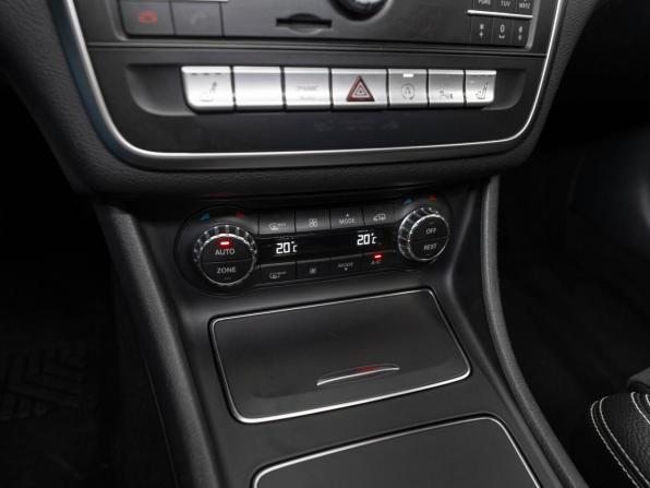 Mercedes-Benz GLA I (X156) Рестайлинг с пробегом 2019 года, цена 2 690 000 рублей, 76520 км, внедорожник, Автокод Объявления
