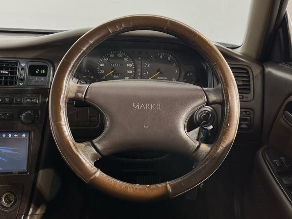 Toyota Mark II VII (X90) с пробегом 1995 года, цена 800 000 рублей, 529729 км, седан, Автокод Объявления