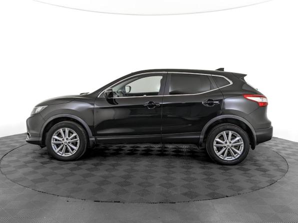 Nissan Qashqai II с пробегом 2017 года, цена 1 815 000 рублей, 68860 км, внедорожник, Автокод Объявления