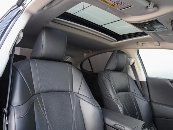Lexus ES VII с пробегом 2018 года, цена 3 380 000 рублей, 147299 км, седан, Автокод Объявления