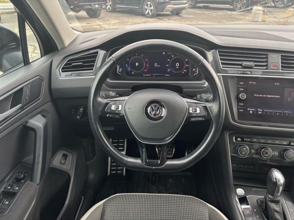 Volkswagen Tiguan II с пробегом 2019 года, цена 2 840 000 рублей, 73347 км, внедорожник, Автокод Объявления