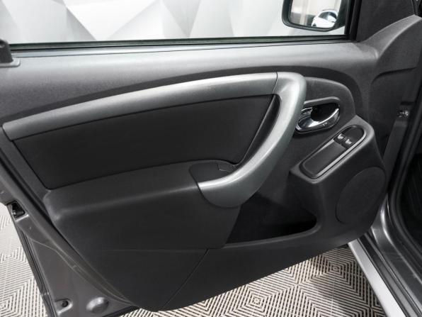 Renault Duster I Рестайлинг с пробегом 2019 года, цена 1 212 000 рублей, 226223 км, внедорожник, Автокод Объявления