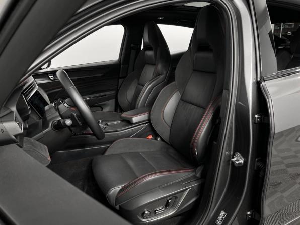 Lynk &amp; Co 05 с пробегом 2023 года, цена 3 245 200 рублей, 27673 км, внедорожник, Автокод Объявления