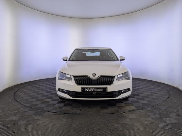 Skoda Superb III с пробегом 2019 года, цена 2 300 000 рублей, 94130 км, лифтбек, Автокод Объявления
