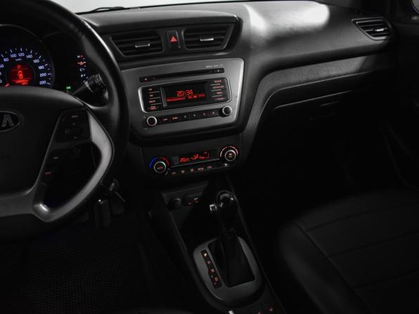 Kia Rio III Рестайлинг с пробегом 2016 года, цена 998 000 рублей, 138669 км, седан, Автокод Объявления