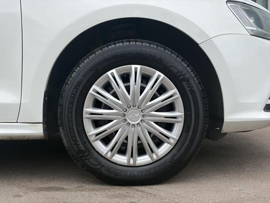 Volkswagen Jetta VI Рестайлинг Воронеж  - изображение 12