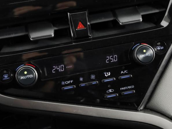 Toyota Camry VIII (XV70) Рестайлинг с пробегом 2021 года, цена 1 639 000 рублей, 239000 км, седан, Автокод Объявления
