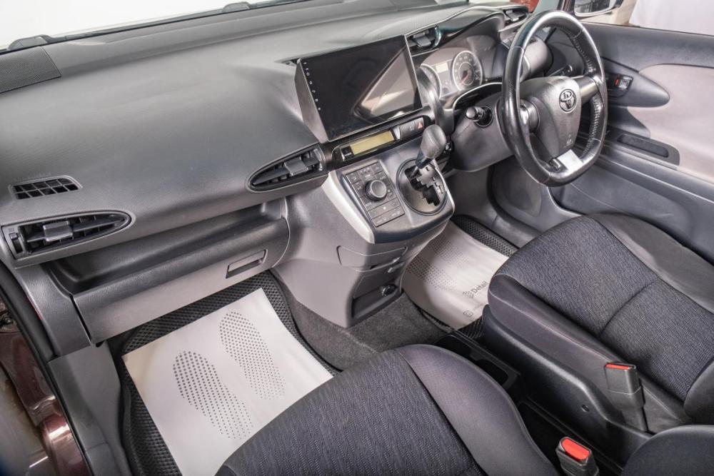 Toyota Wish II Томск  - изображение 17