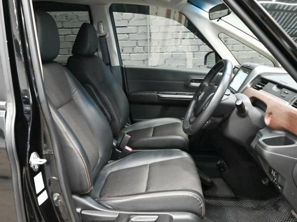 Honda Freed II Рестайлинг с пробегом 2020 года, цена 1 825 000 рублей, 65831 км, компактвэн, Автокод Объявления