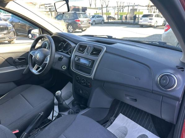 Renault Logan II Рестайлинг с пробегом 2019 года, цена 840 000 рублей, 91318 км, седан, Автокод Объявления