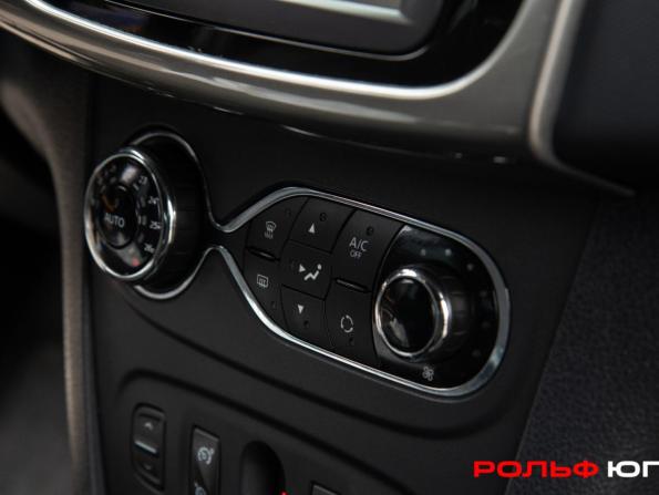 Renault Sandero II Рестайлинг с пробегом 2019 года, цена 1 028 000 рублей, 123395 км, хэтчбек, Автокод Объявления