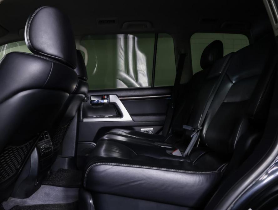 Toyota Land Cruiser 200 Series Рестайлинг 1 Москва  - изображение 12