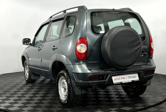 Chevrolet Niva I Рестайлинг с пробегом 2014 года, цена 450 000 рублей, 140010 км, внедорожник, Автокод Объявления